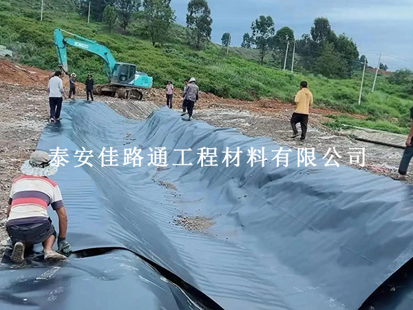水產養殖防滲膜焊縫處理技巧：精準把控工藝，